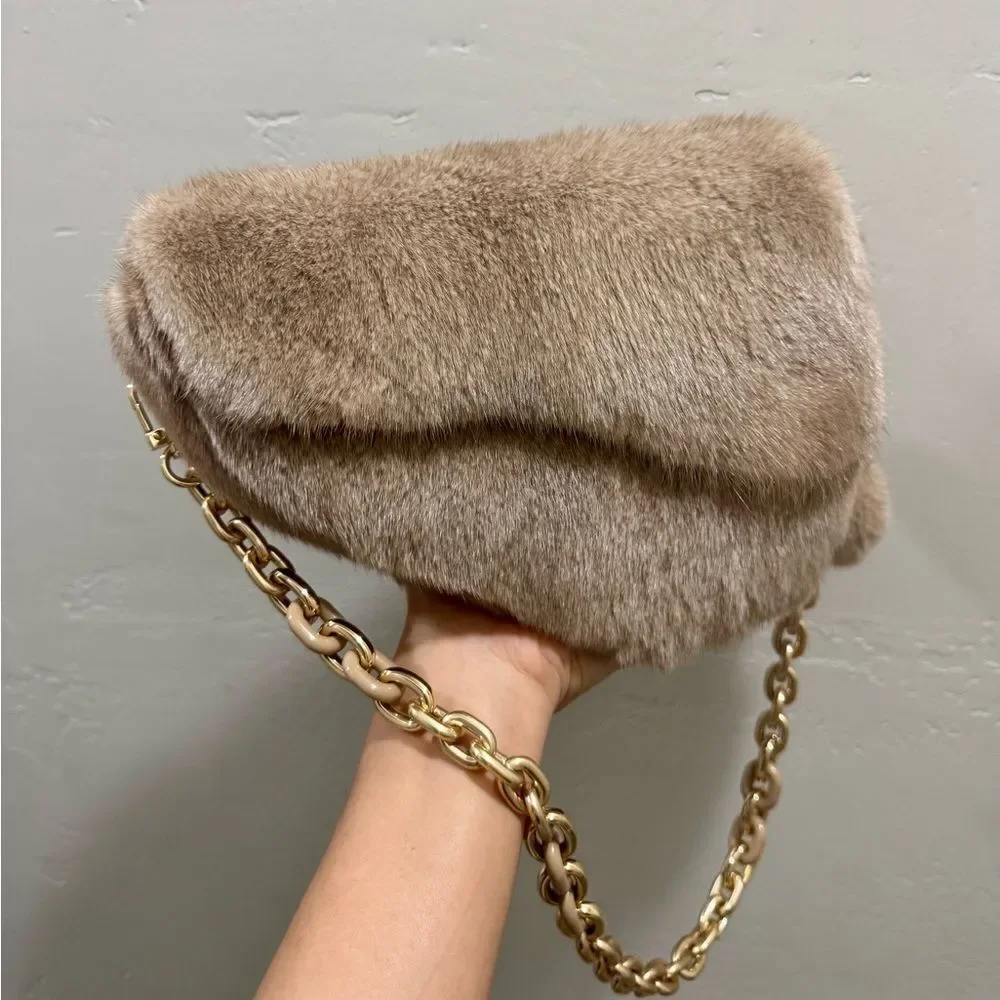 Natural Mink Fur Handmade Asymmetric Saddle Bag/Crossbody & 2 Mink Fur Charm - Picture 1 of 16